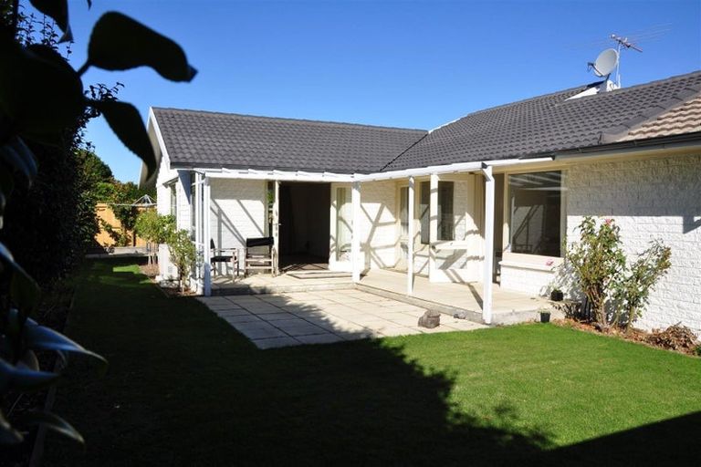 Photo of property in 1/14a Penhelig Place, Burnside, Christchurch, 8053