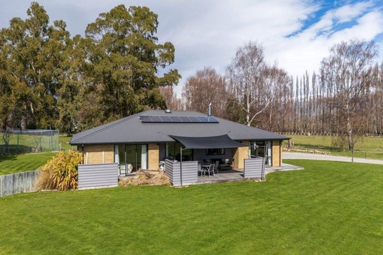 Photo of property in 22 Young Lane, Clyde, Alexandra, 9391