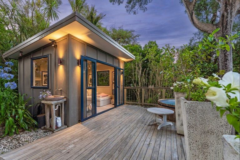 Photo of property in 893 Takatu Road, Tawharanui Peninsula, Warkworth, 0986