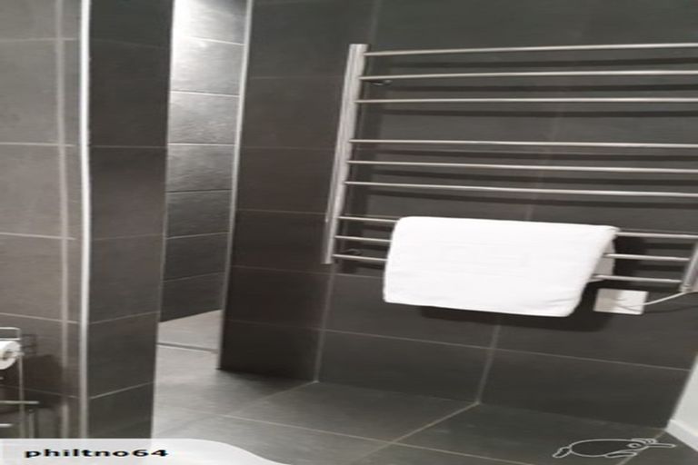 Photo of property in 102a Milton Terrace, Picton, 7220