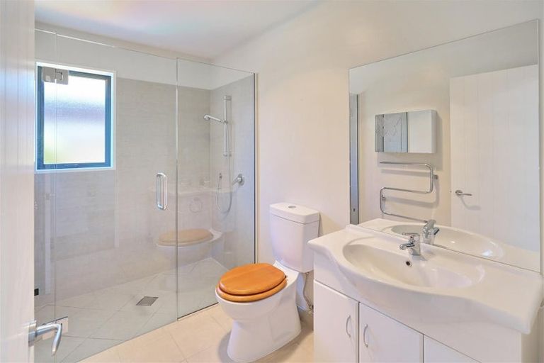 Photo of property in 516 Mairehau Road, Parklands, Christchurch, 8083