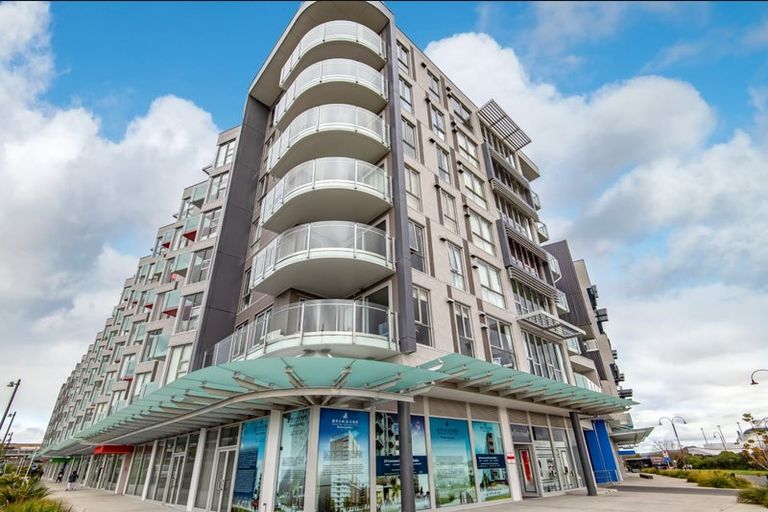 Photo of property in 403/27 Don Mckinnon Drive, Albany, Auckland, 0632