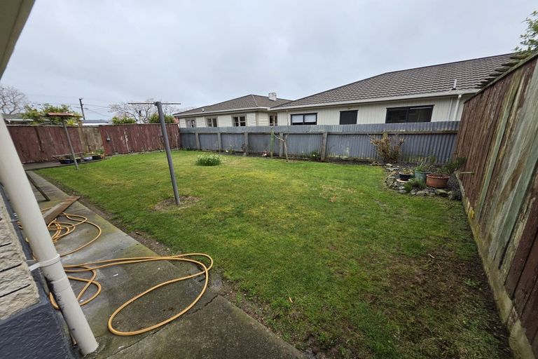 Photo of property in 52 Karaka Crescent, Levin, 5510