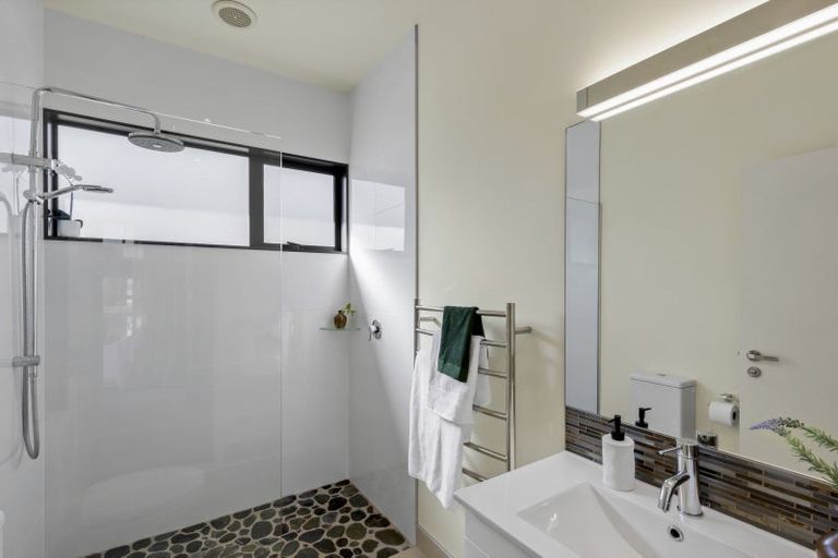 Photo of property in 4 Arran Lane, Jacks Point, Queenstown, 9371