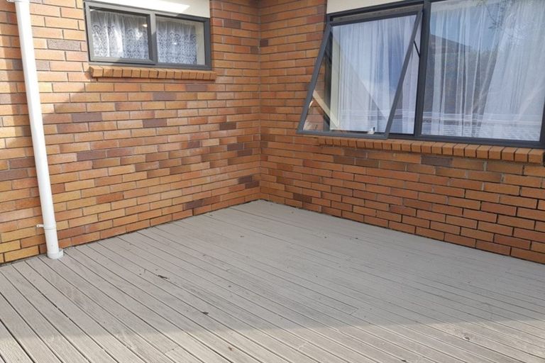 Photo of property in 35 Basra Drive, Henderson, Auckland, 0612