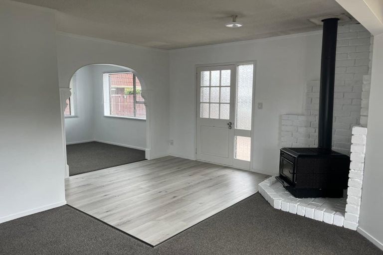 Photo of property in 1/24 Curacao Place, Half Moon Bay, Auckland, 2012