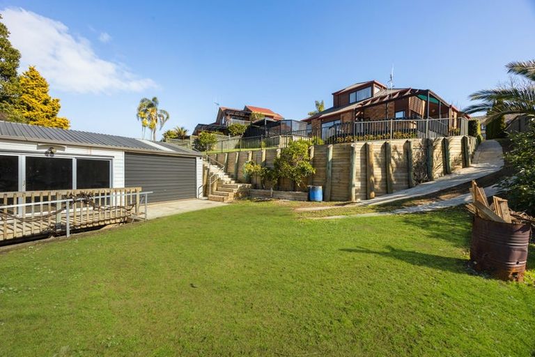 Photo of property in 100 Totara Drive, Pukete, Hamilton, 3200