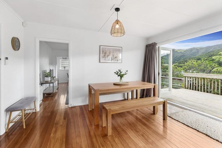 Photo of property in 25 Spencer Street, Crofton Downs, Wellington, 6035