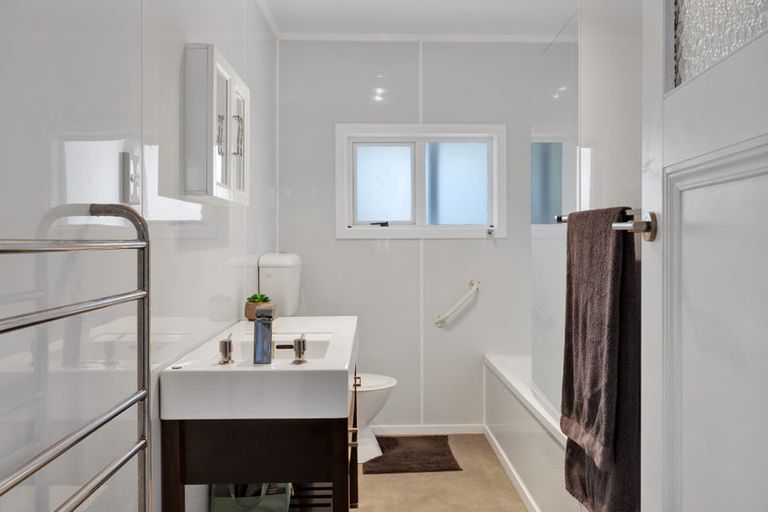 Photo of property in 207 Regan Street, Stratford, 4332