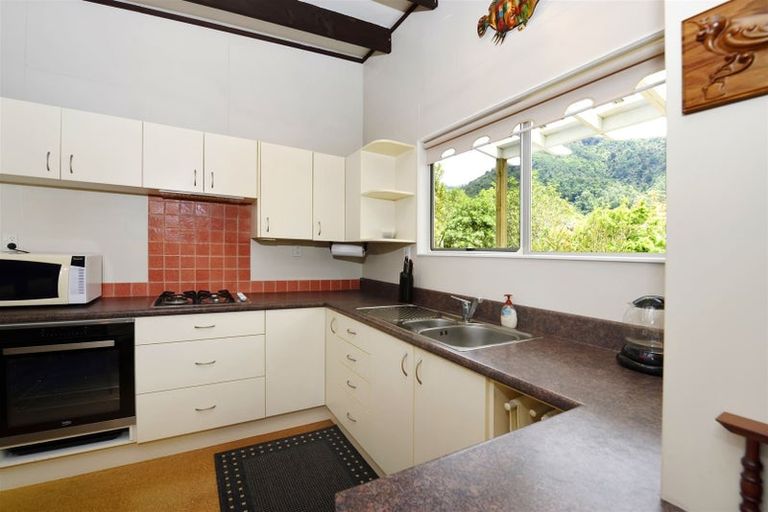 Photo of property in 18 Nikau Street, Duncan Bay, Tennyson Inlet, 7195