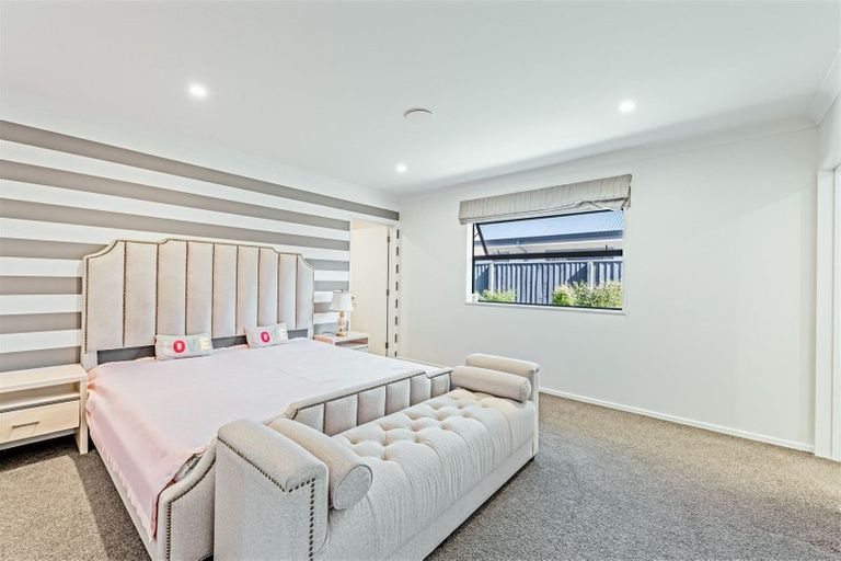 Photo of property in 21 Coachmans Road, Prebbleton, 7604