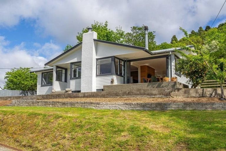 Photo of property in 31 Watt Street, Featherston, 5710