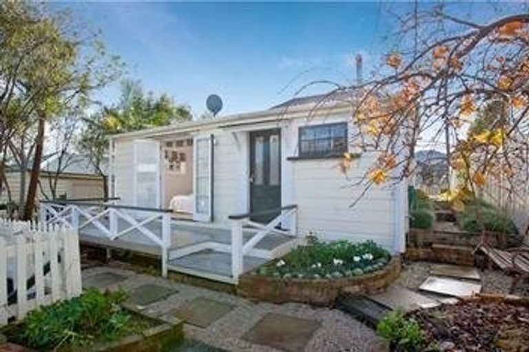 Photo of property in 41 Ewen Alison Avenue, Devonport, Auckland, 0624