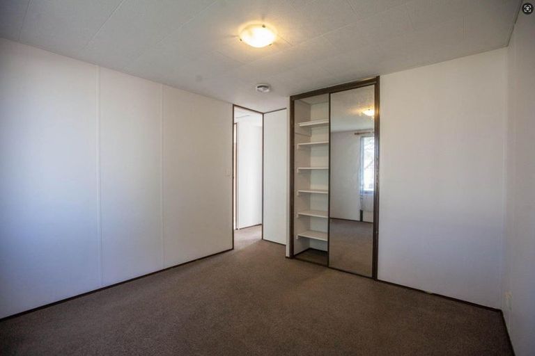 Photo of property in 5 Starforth Place, Henderson, Auckland, 0612