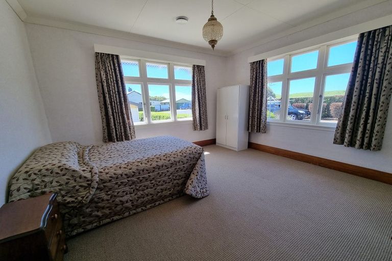 Photo of property in 8 Mcvicar Street, Tuatapere, 9620