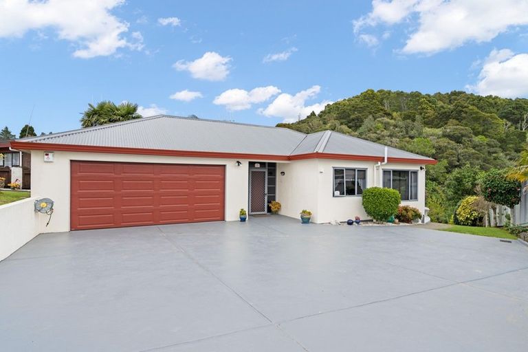 Photo of property in 15 Augusta Place, Te Kamo, Whangarei, 0112