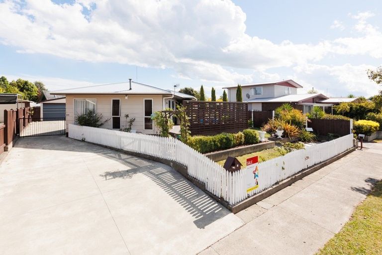 Photo of property in 10 Hillcrest Drive, Kelvin Grove, Palmerston North, 4414