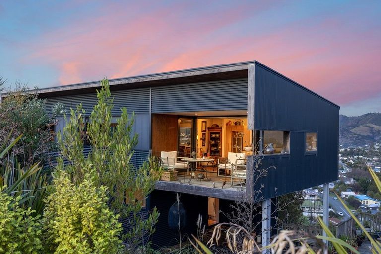 Photo of property in 163 Princes Drive, Britannia Heights, Nelson, 7010