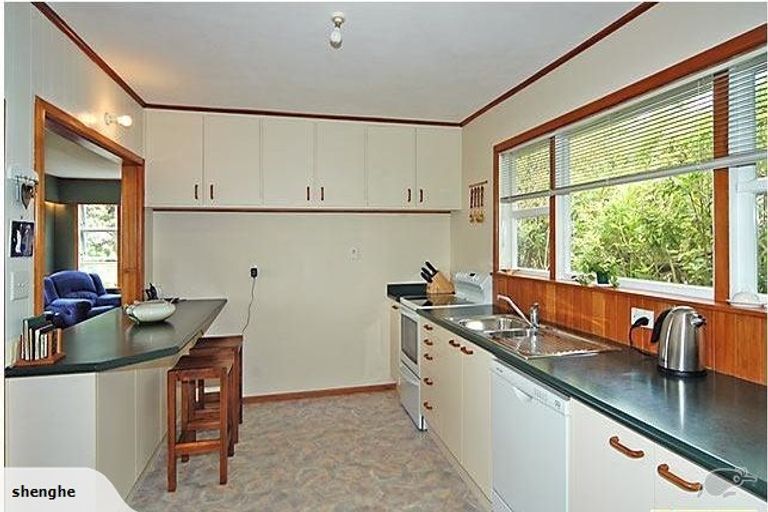 Photo of property in 21 Kitchener Terrace, Johnsonville, Wellington, 6037