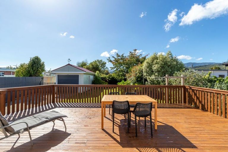 Photo of property in 60 Pine Avenue, Ebdentown, Upper Hutt, 5018