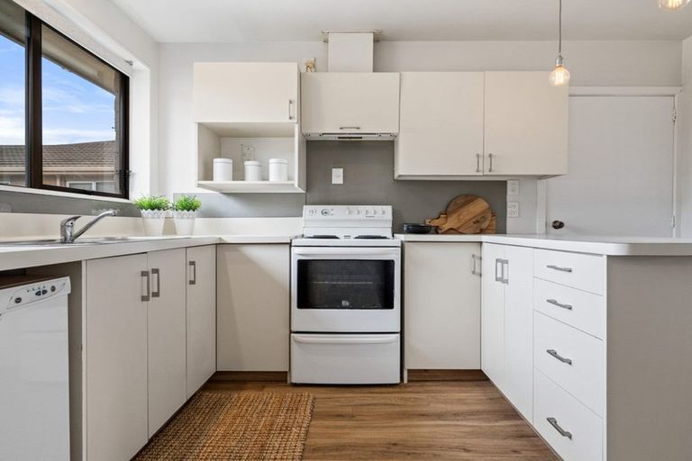 Photo of property in 6 Dalrye Place, Ilam, Christchurch, 8041