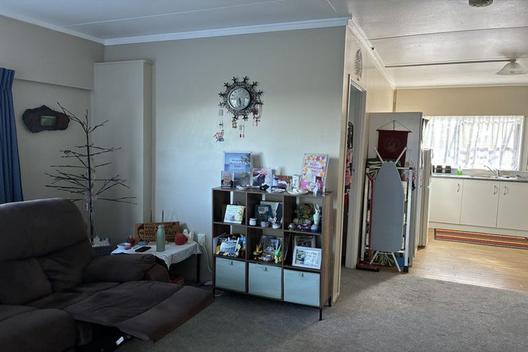 Photo of property in 17 Tatyana Place, Massey, Auckland, 0614