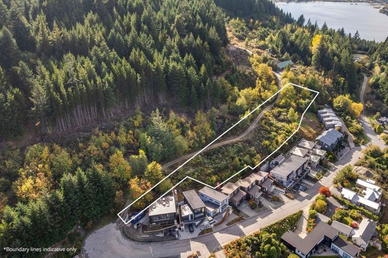 Photo of property in 2 Vancouver Drive, Queenstown, 9300