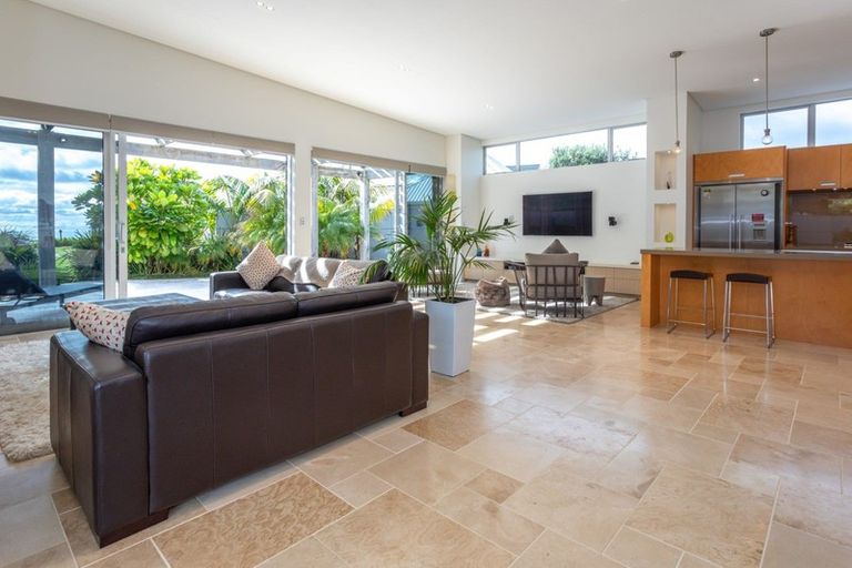 Photo of property in 23 Claxton Avenue, Pauanui, Hikuai, 3579