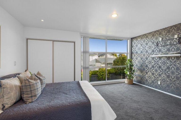 Photo of property in 547 Barbadoes Street, Edgeware, Christchurch, 8013