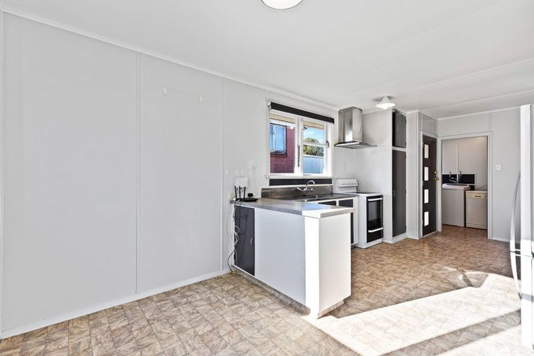 Photo of property in 64 Astrolabe Street, Cannons Creek, Porirua, 5024