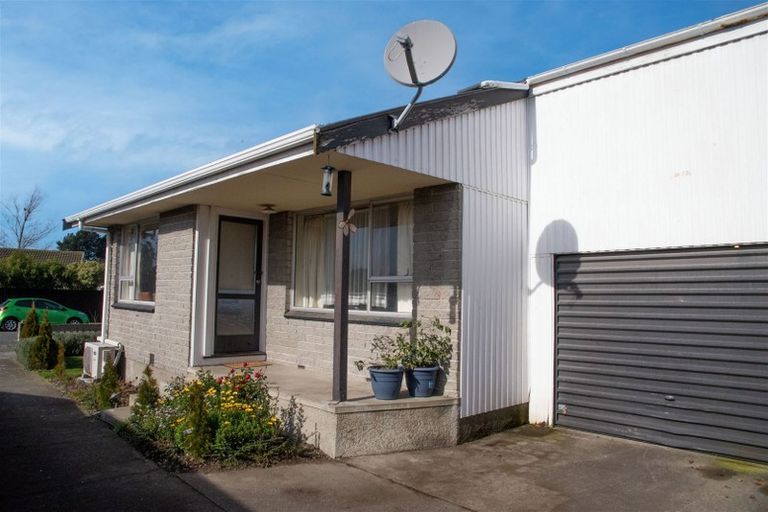 Photo of property in 1/17 Kuaka Crescent, Bromley, Christchurch, 8062