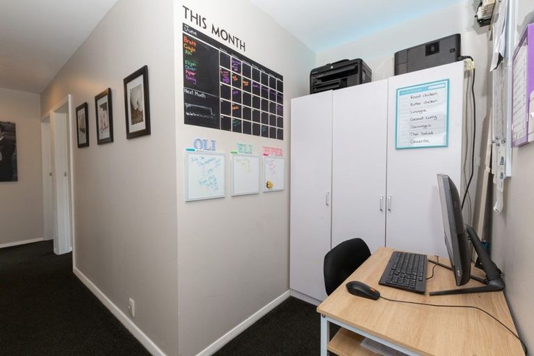 Photo of property in 92 Sparks Road, Hoon Hay, Christchurch, 8025