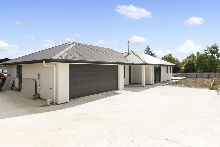 Photo of property in 4 Chatham Street, Waihola, Milton, 9073