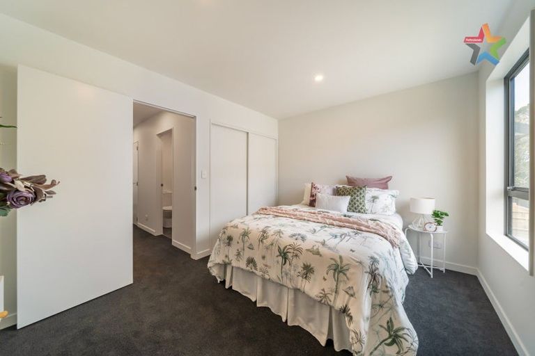 Photo of property in 38 John Street, Stokes Valley, Lower Hutt, 5019