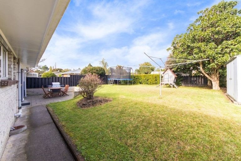 Photo of property in 1/558 Swanson Road, Ranui, Auckland, 0612
