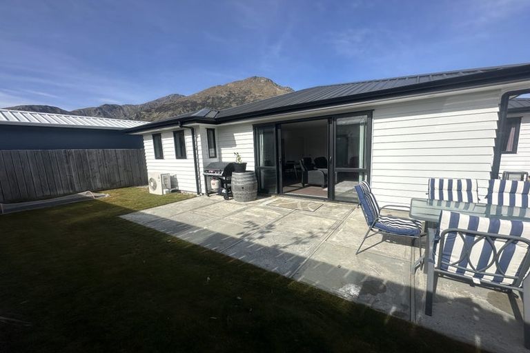 Photo of property in 5 Violet Way, Lower Shotover, Queenstown, 9304