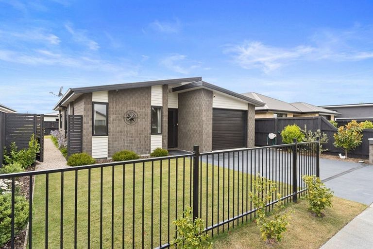 Photo of property in 14 Hodgkinson Road, Pegasus, 7612