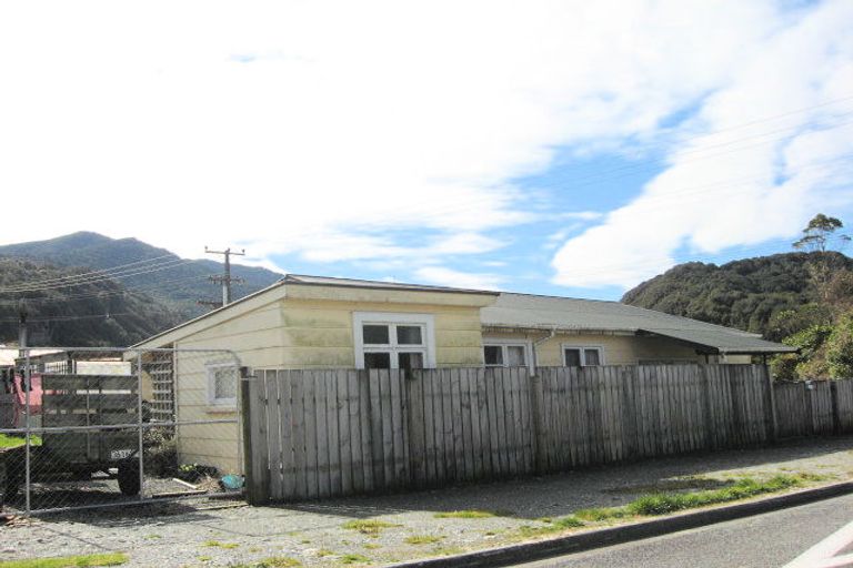 Photo of property in 735 Taylorville Road, Taylorville, Greymouth, 7805
