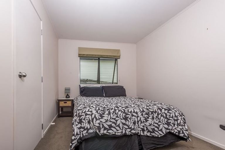 Photo of property in 26 Dovey Place, Massey, Auckland, 0614