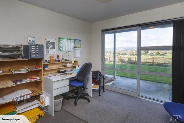 Photo of property in 36 Rodeo Drive, Kelvin Grove, Palmerston North, 4414