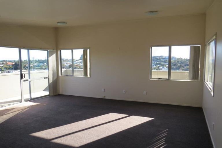 Photo of property in 31 Crownhill Street, Spotswood, New Plymouth, 4310