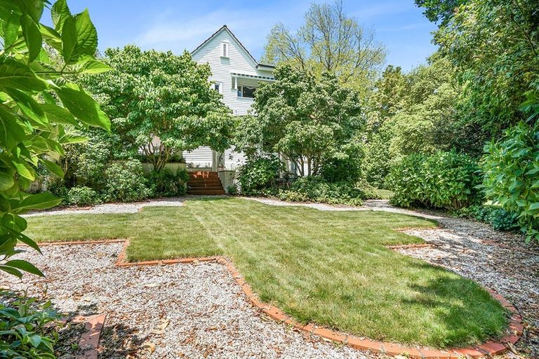 Photo of property in 301 River Road, Claudelands, Hamilton, 3214