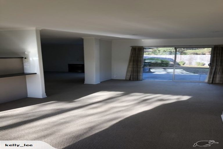 Photo of property in 11 Amoka Crescent, Parklands, Christchurch, 8083