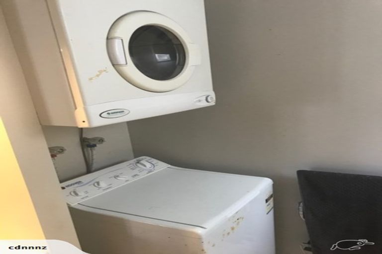 Photo of property in 122a Brougham Street, Mount Victoria, Wellington, 6011