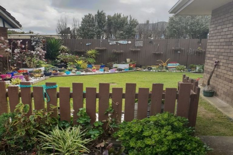 Photo of property in 7d Rossiter Avenue, Waiuku, 2123