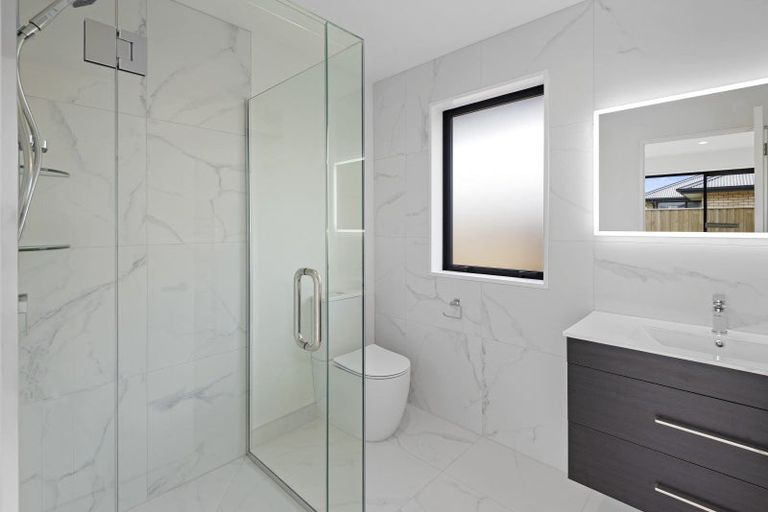 Photo of property in 10 Chambers Avenue, Woodend, 7610