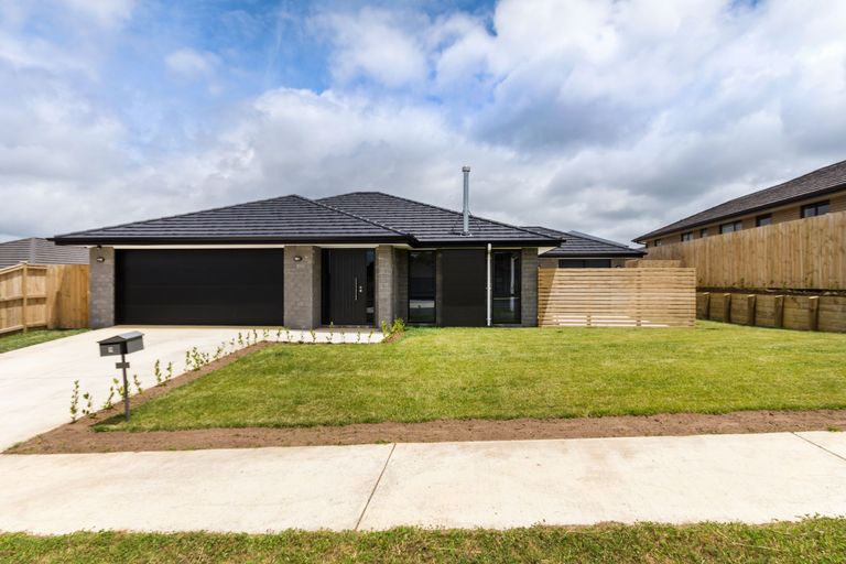 Photo of property in 11 Westmuir Crescent, Pokeno, 2402