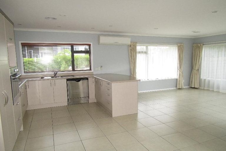 Photo of property in 45 Puriri Street, Hilltop, Taupo, 3330