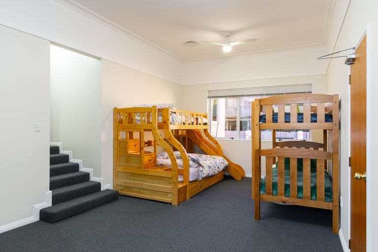 Photo of property in 40-42 Waikawa Road, Picton, 7220