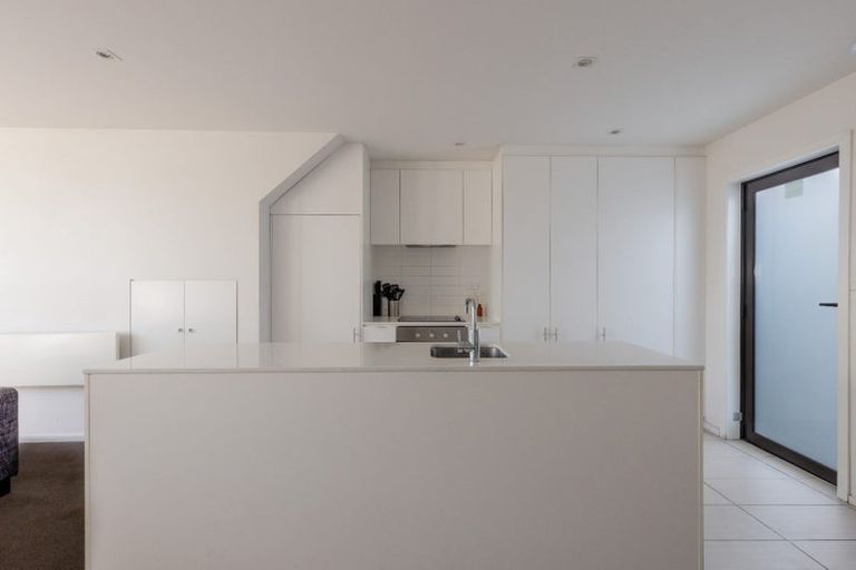 Photo of property in 1/20 North Avon Road, Richmond, Christchurch, 8013